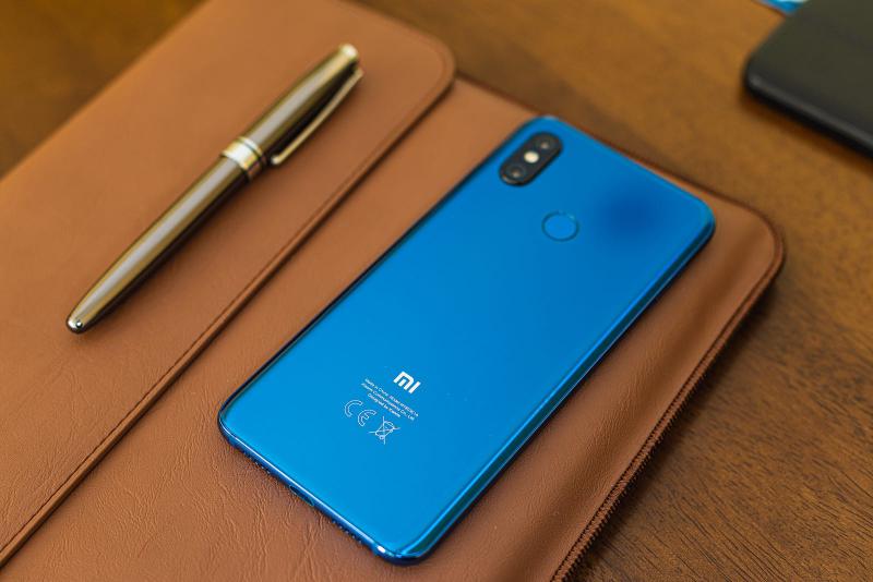 Xiaomi debe seguir creciendo en 2020, pese a las tensiones entre Google y las empresas chinas. En la imagen, modelo Mi 8