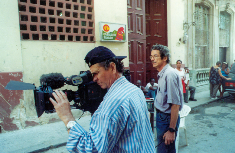 Raúl Pérez Ureta y Fernando Pérez durante el rodaje de “Suite Habana”