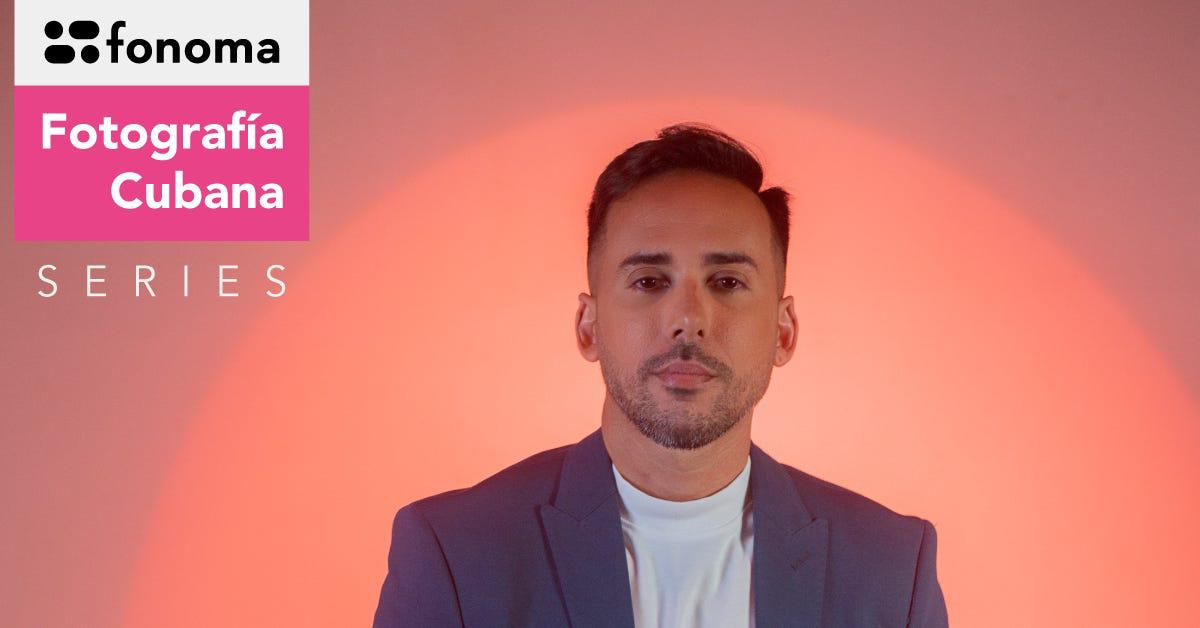 Eduardo Rawdríguez disfruta combinar el desnudo artístico con la moda