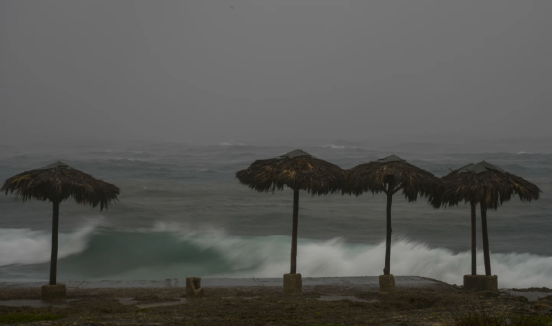 El huracán Rafael arrasó a su paso por el occidente cubano, sobre todo por la provincia Artemisa