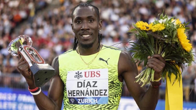 Andy Díaz es doble campeón de la Liga Diamante