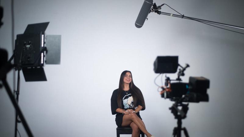 Samantha Espineira en Estudio 50, durante la entrevista con Fonoma