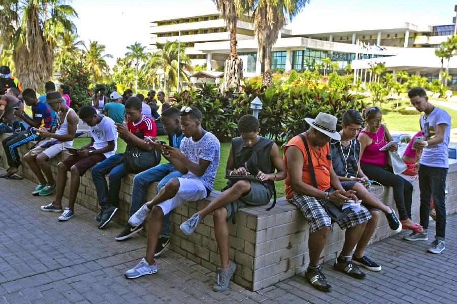 Internet y Cuba: implicaciones psicológicas para sus habitantes