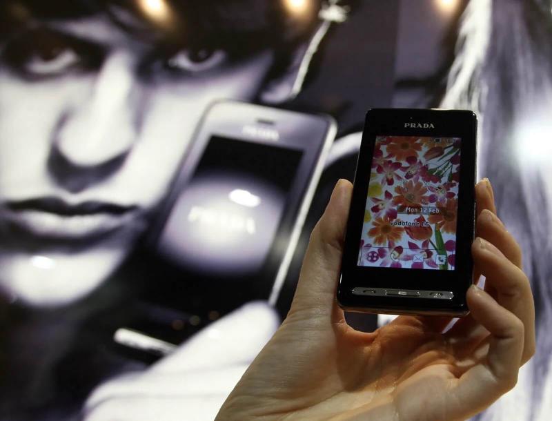 Este LG, diseñado por la marca italiana Prada, marcó el pasó a una nueva era
