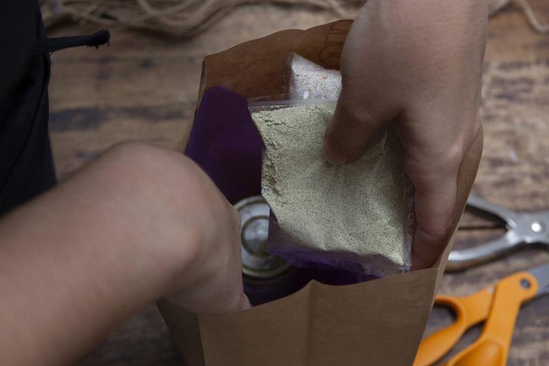 En D’Brujas fabrican productos artesanales de cosmética