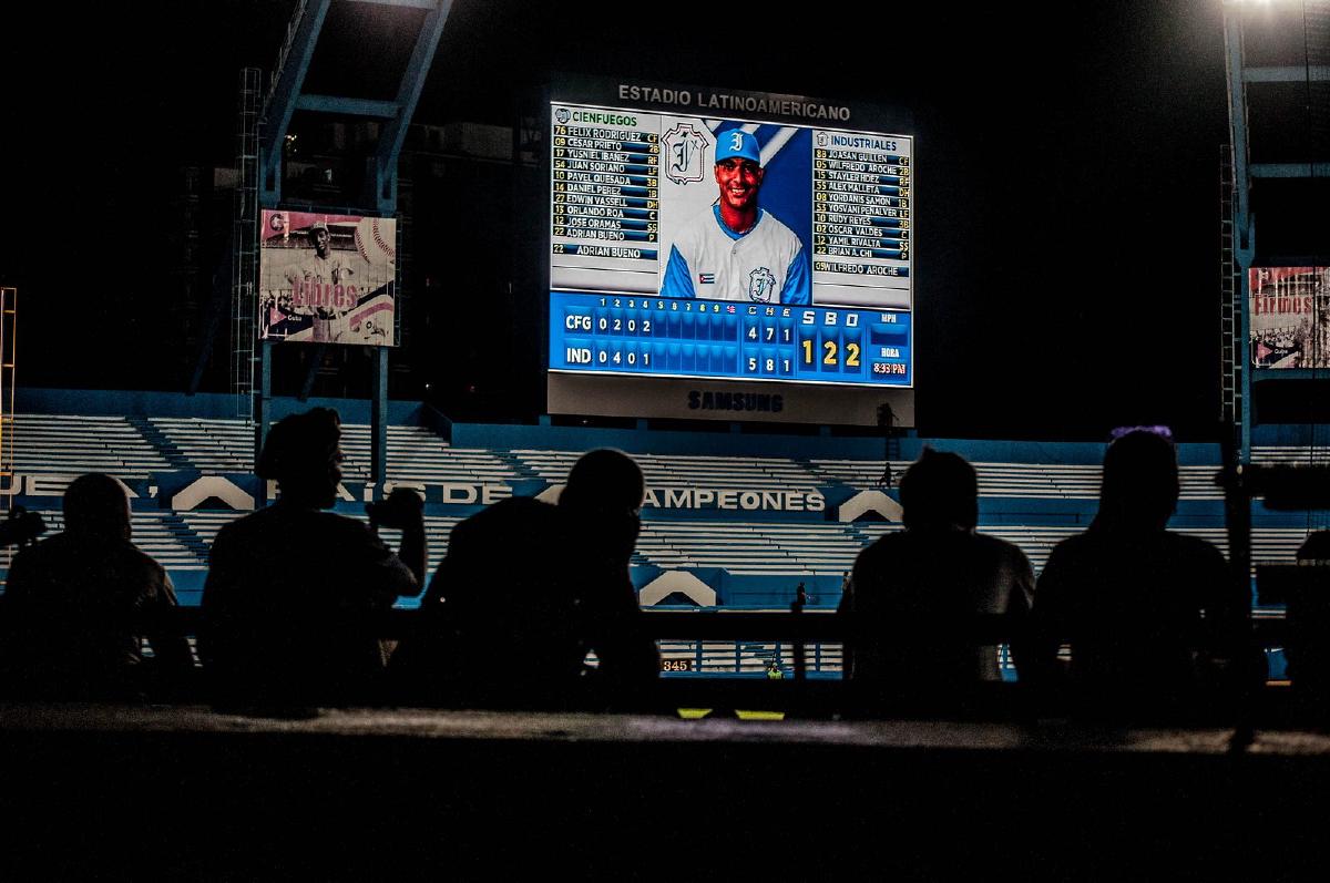 La nueva pantalla Samsung del Latino: una razón por la cual algunos visitarán el Estadio esta temporada
