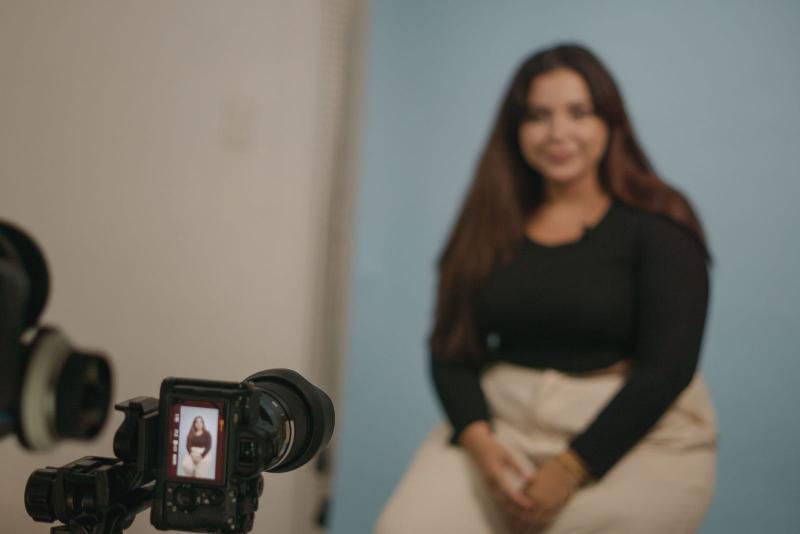 Antes de dedicarse por completo al maquillaje, Ari se graduó de arquitectura