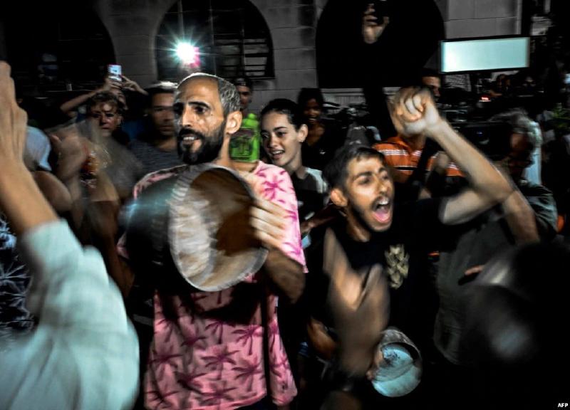 Cacerolazo en el Vedado