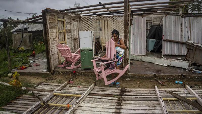 Casa destruida por el huracán Ian en Pinar del Río