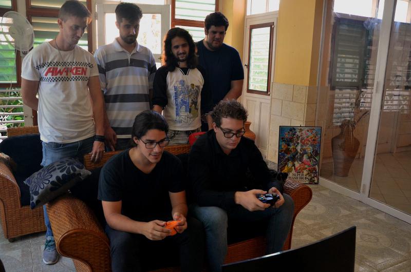 Administradores de la comunidad Smash Habana