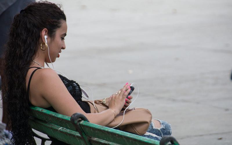 Cada vez somos más unidos a nuestros smartphones… y ellos almacenan mucha información personal