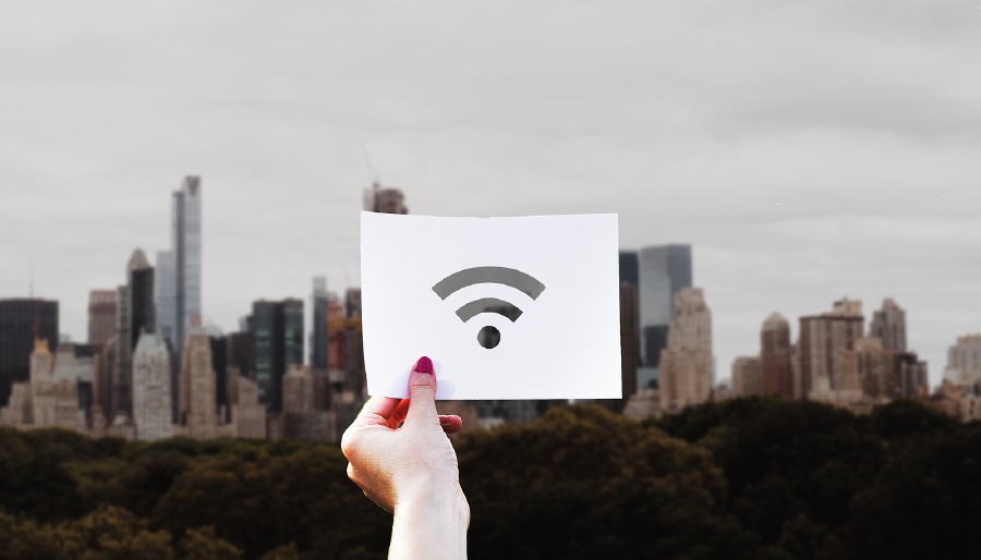 Zonas WiFi públicas…¿sólo en Cuba?